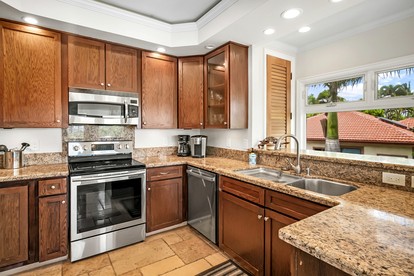 Luxurious Vacation Rental with Lush Garden and Resort Amenities near Beaches on Kauai, Hawaii - Koloa, Hawaii - glamping.directory