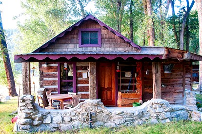 Lovely Cabin Rental with an Antique Iron Tub near Nathrop, Colorado - glamping.directory