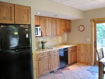 Spacious Cabin Rental for Perfect for a Group Getaway to Fish Creek, Wisconsin - Fish Creek, Wisconsin - glamping.directory