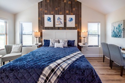 Couples Glamping Cabin for a Romantic Escape near Magnolia - Elm Mott, Texas - glamping.directory