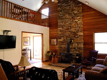 Spacious Mountain Cabin Rental with Wood Stoves near Hendersonville, North Carolina - Cedar Mountain, North Carolina - glamping.directory