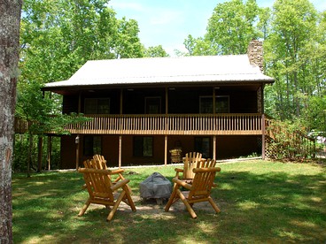 Spacious Mountain Cabin Rental with Wood Stoves near Hendersonville, North Carolina - Cedar Mountain, North Carolina - glamping.directory