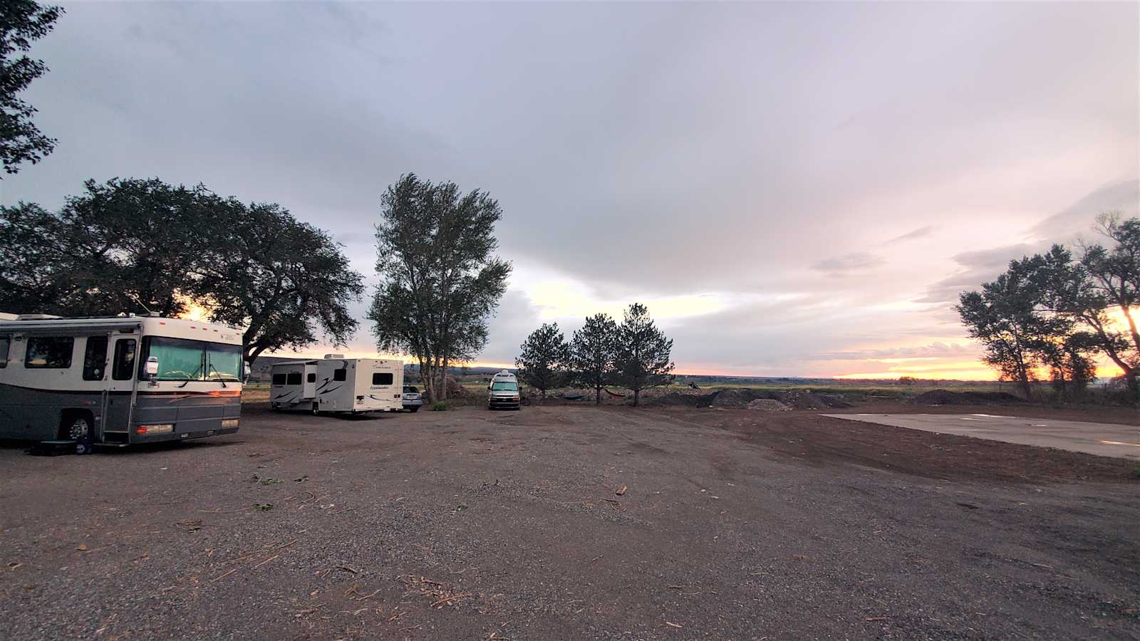 Coworking Space with Mountain Views - Montrose, Colorado - glamping.directory