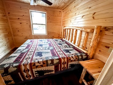Amazing Lakeside Cabin in the Adirondacks for a Peaceful Getaway by Big Moose Lake, New York - Eagle Bay, New York - glamping.directory
