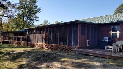 Arkansas River Paradise: Cabin with Large Deck Overlooking Breathtaking Views - glamping.directory