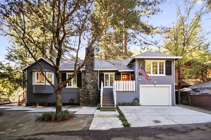 Stunning Cottage with Hot-tub in Guerneville, California - glamping.directory