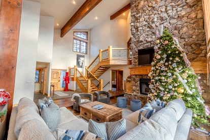 Elegant Mountain Getaway with Stunning Views, Hot Tub, and Cozy Fireplace in Park City, Colorado - Park City, Utah - glamping.directory