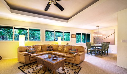 Colorful Elevated Cabin with Wi-Fi near Anini Beach, Kauai, Hawaii - Wainiha, Hawaii - glamping.directory