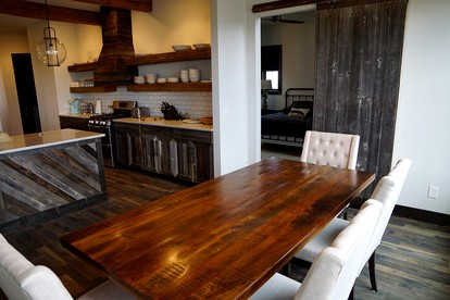 Spacious Vacation Rental near Great Falls in Big Sky, Montana - Belt, Montana - glamping.directory