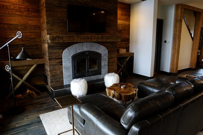 Spacious Vacation Rental near Great Falls in Big Sky, Montana - Belt, Montana - glamping.directory