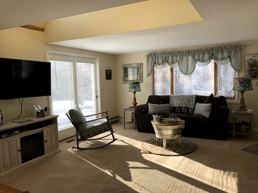 Stunning Cottage with Fire Pit and Access to Great Hiking Trails in Keuka Park, New York - Keuka Park, New York - glamping.directory