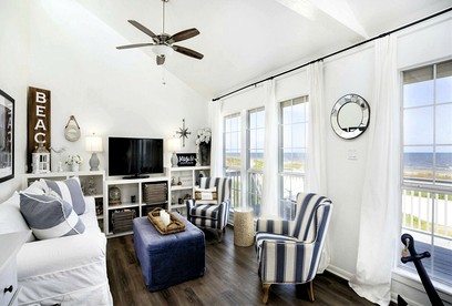 Relaxing Beach House with Incredible Sea Views for a Wonderful Family Getaway in Galveston, Texas - Galveston, Texas - glamping.directory