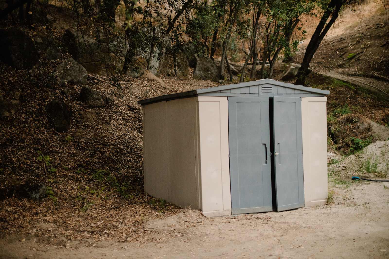 Hidden Falls Yosemite Camp - Oakhurst, California - glamping.directory