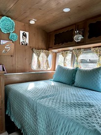 Wooden Tree Houses with Lovely Mountain Views in Gatlinburg, Tennesse - Gatlinburg, Tennessee - glamping.directory