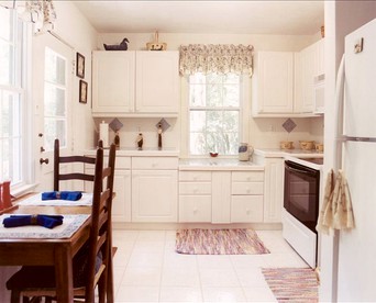 Peaceful Pet-Friendly Cabin Rental on St. Marks River near Tallahassee, Florida - Crawfordville, Florida - glamping.directory