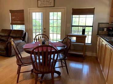 Hill Country Hideout - Pipe Creek, Texas - Pipe Creek, Texas - glamping.directory