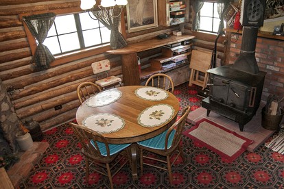 Rustic Log Cabin Set Within Mountains in Colorado - Buena Vista, Colorado - glamping.directory