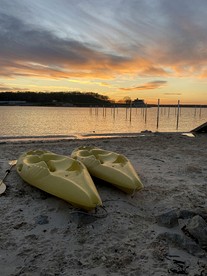 Luxury Glamping Cabin with Waterfront Access near Lake Texoma, Oklahoma - Denison, Texas - glamping.directory