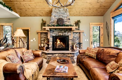 Impressive Cabin with Amazing Mountain Views and Interior Hot-Tub in Estes Park, Colorado - glamping.directory