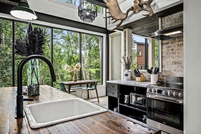 Stunning Luxury Cabin with Unique Furnishings, Indoor Pool, and Game Room in Gatlinburg, Tennessee - Gatlinburg, Tennessee - glamping.directory