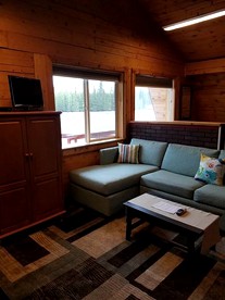 Idyllic Cabin Lodging near Denali National Park - Willow, Alaska - glamping.directory