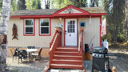 Idyllic Cabin Lodging near Denali National Park - glamping.directory