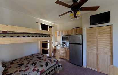 Incredible Family-Friendly Getaway with Free Wi-Fi near the Russian River, Alaska - Kenai, Alaska - glamping.directory