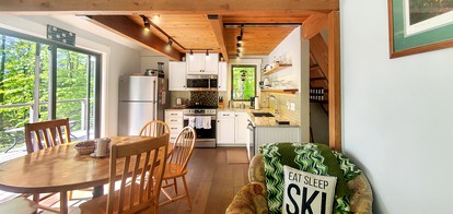 Cozy and Contemporary Cabin with Fire-Place close to the Great Eastern Trail for an Unforgettable Ski Escape, Vermont - Killington, Vermont - glamping.directory