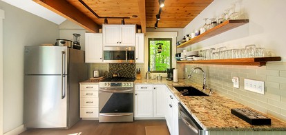 Cozy and Contemporary Cabin with Fire-Place close to the Great Eastern Trail for an Unforgettable Ski Escape, Vermont - Killington, Vermont - glamping.directory