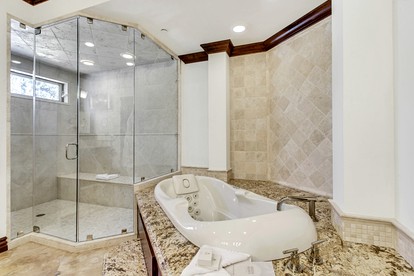 Incredible Luminous Rental Great for Winter Sports in Utah - Park City, Utah - glamping.directory