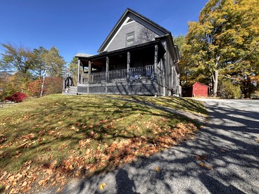 Spacious Wooden Cabin with Pool Table and Air Hockey Table in Vermont - glamping.directory