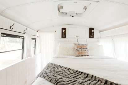 Amazing Glamping Bus with Mountain Views near Malibu Creek State Park, California - Calabasas, California - glamping.directory