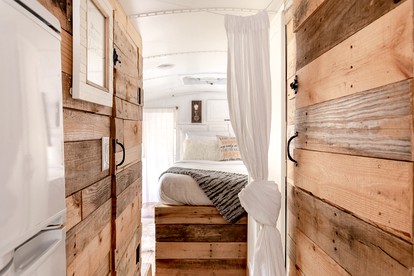 Amazing Glamping Bus with Mountain Views near Malibu Creek State Park, California - Calabasas, California - glamping.directory