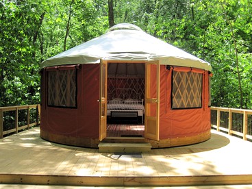Amazing West Virginia Glamping Retreat for Groups on the Potomac River - glamping.directory