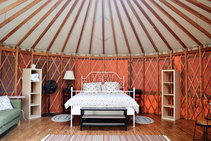 Amazing West Virginia Glamping Retreat for Groups on the Potomac River - Great Cacapon, West Virginia - glamping.directory