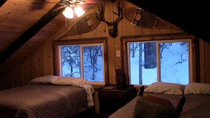 Deluxe Riverfront Cabin Rental near Taos Ski Valley in Questa, New Mexico - Questa, New Mexico - glamping.directory