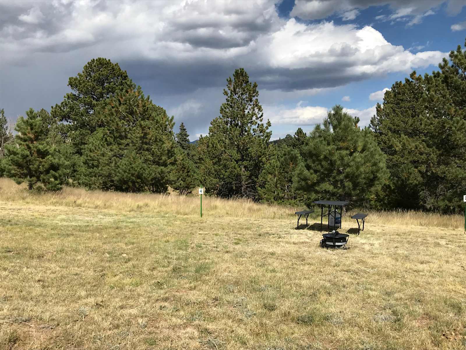 Alta Vista Disc Golf Ranch - Victor, Colorado - glamping.directory