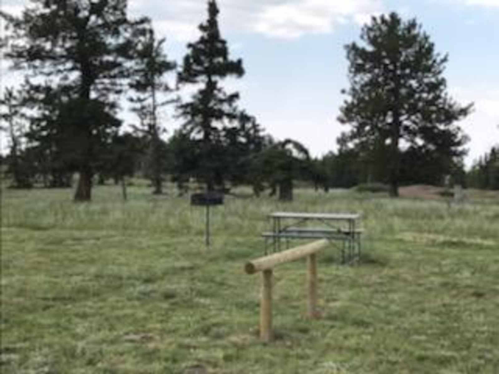 Alta Vista Disc Golf Ranch - Victor, Colorado - glamping.directory