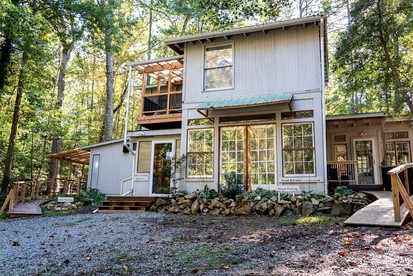 Chic Suite Rental near Chapel Hill for North Carolina Glamping - glamping.directory