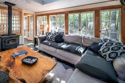 Chic Suite Rental near Chapel Hill for North Carolina Glamping - Chapel Hill, North Carolina - glamping.directory