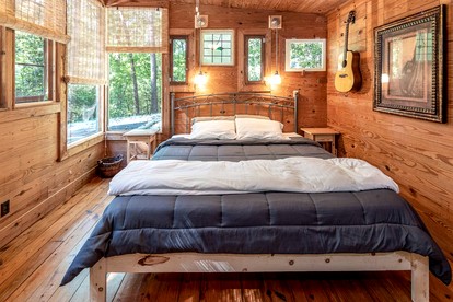 Chic Suite Rental near Chapel Hill for North Carolina Glamping - Chapel Hill, North Carolina - glamping.directory