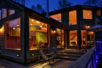 Luxury Mountain Cabin Rental on Rockfish Gap River near Charlottesville, Virginia - Nellysford, Virginia - glamping.directory