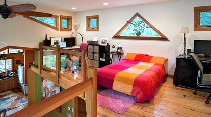 Luxury Mountain Cabin Rental on Rockfish Gap River near Charlottesville, Virginia - Nellysford, Virginia - glamping.directory