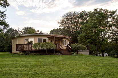 Unique Ohio Cottage for a Weekend Getaway in the Midwest - glamping.directory