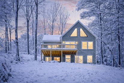 Modern Cabin with Beautiful Mountain Views in Intervale, New Hampshire - glamping.directory