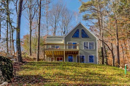 Modern Cabin with Beautiful Mountain Views in Intervale, New Hampshire - Intervale, New Hampshire - glamping.directory