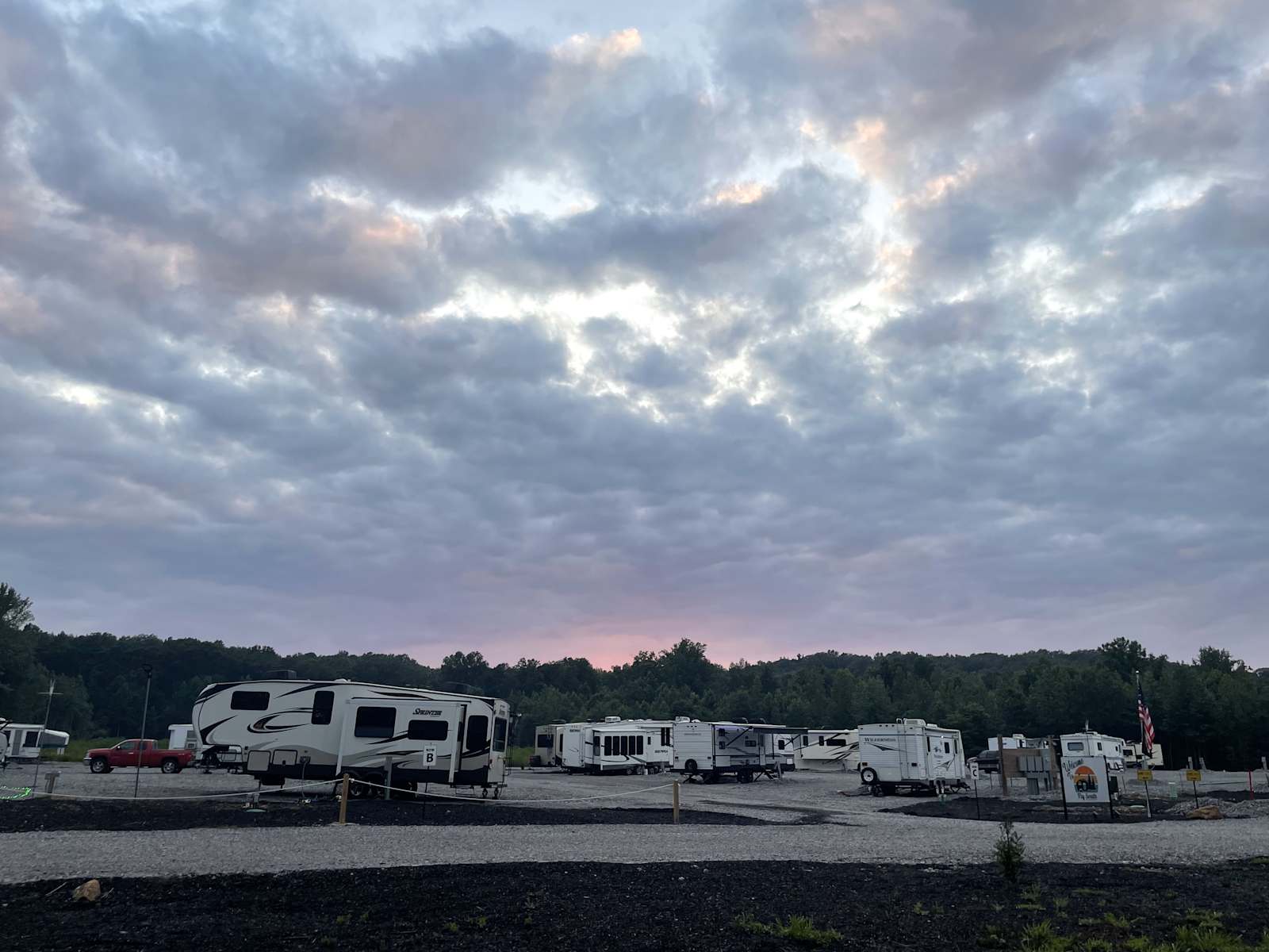 Fly South RV Campground - glamping.directory