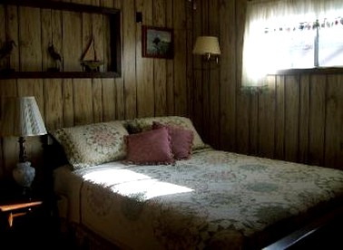 Charming Cabin Rental near a National Forest in Zwolle, Louisiana - Zwolle, Louisiana - glamping.directory