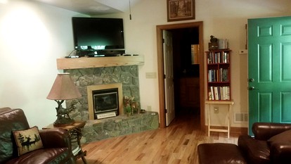 Riverfront Log Cabin Rental near Stone Mountain State Park, North Carolina - Starta, North Carolina - glamping.directory