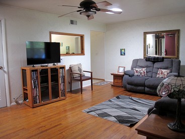 Rustic Cabin Rental near Meramec State Park, Missouri - Sullivan, Missouri - glamping.directory